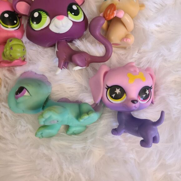 Littlest Pet Shop LPS Lot Of 11 variety of animals Hasbro Dog Bunny Iguana Cat - Picture 4 of 6